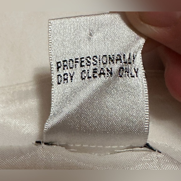 Cache White Floral Bead Shell Embellished Skirt Size 4 Small Stain - Picture 9 of 10